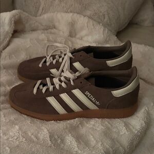 adidas brown suede Spezial sneakers with white stripes